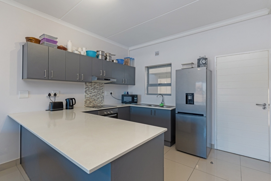 1 Bedroom Property for Sale in Edgemead Western Cape